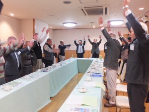 【女子駅伝部優勝！万歳】